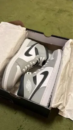 Nike Air Jordan 1 グレー/ホワイト ハイカット