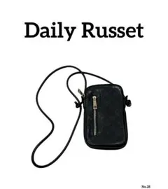 Daily Russet スマホショルダーバック モノグラム柄 エンボス加工