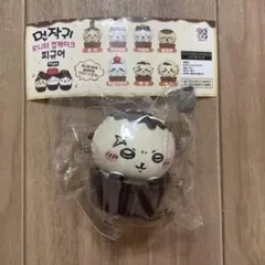 韓国限定 ちいかわ チョコカップケーキフィギュア　ラッコ