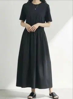 overE 自然にくびれるエンボスTシャツフレアワンピース 90 - メルカリ