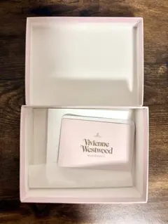 Vivienne Westwood 空箱