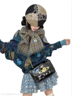 希少 vivienne westwoodビッグオーブパテントショルダークラッチ