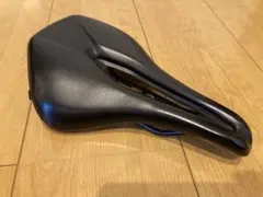 VELOMANN MITORA WEIGHT 215g 軽量サドル 完成車付属品 - メルカリ
