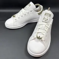 【希少/サンプル品】アディダス スタンスミス ホワイト×オリーブ チャーム付