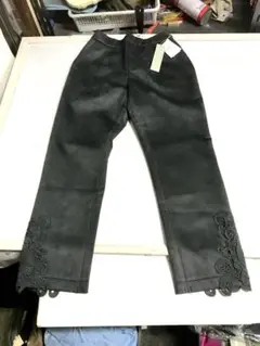 シルバーミントシュガー　ストレッチパンツ　Mサイズ　新品、タグ付　★ソ4906