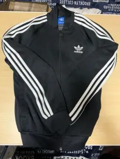 アディダスオリジナルス　ジャージ上