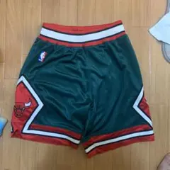ミッチェルアンドネス　シカゴブルズ　オーセンティックショーツ
