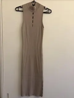 MARCIANObyGUESS ノースリーブ リブニット　ワンピース ベージュのサムネイル