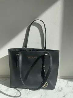 MICHAEL KORS 黒 ショルダーバッグ　ビジネスバッグ　A4サイズ