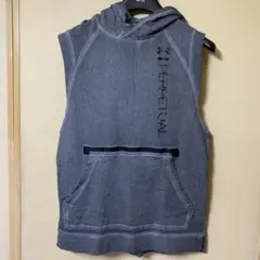 新品　UNDER ARMOUR UAフーディー　LG