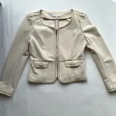 ベージュ ジャケット　フォーマルにも⭐︎