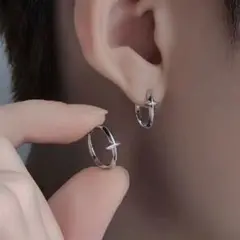 【ピアス】メンズ　両耳　ピアス　カジュアル　十字　カッコいい　ロック