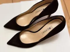 ダイアナ パンプス