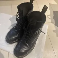 Dr. Martens 8ホール ブーツ ブラック