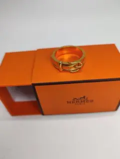 HERMES ベルトモチーフ スカーフリング ゴールドカラー　箱付き HERMES エルメス スカーフリング ベルトモチーフ - メルカリ