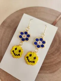 No.420　スマイル&フラワー　デリカビーズピアス