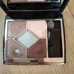 Item thumbnail for item 2a6550fe-190f-4b6c-bafd-d2472d212cb8