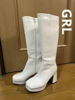 ホワイト ジッパー付き ロングブーツ　未使用