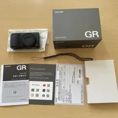 コンパクトデジタルカメラ