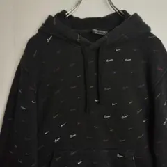 ナイキ パーカー スウェット フーディー 総柄 スウォッシュ ブラック メンズS