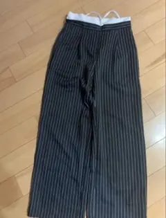 シーン　スラックスパンツ