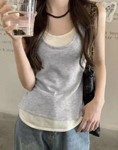 タンクトップ、重ね着