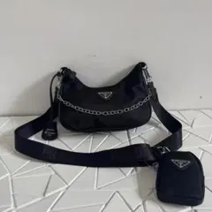 美品 PRADA ノベルティ ショルダーバッグ i3 - メルカリ