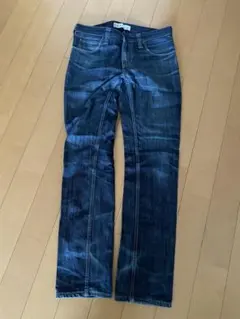 Levi's 513 SKINNY LEG ダークブルー　33インチ