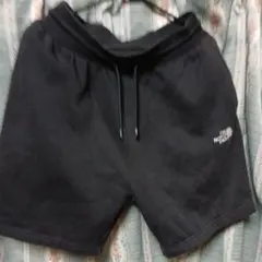 THE NORTH FACE ブラックショートパンツ