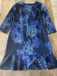 バナナリパブリックのフラワープリントワンピース