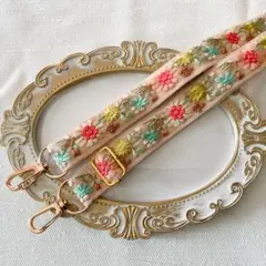 スマホショルダーストラップ／インド刺繍リボン／ハンドメイド