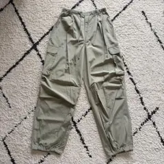 GU カーゴパンツ　Mサイズ　グリーン