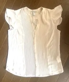 H&M フリルスリーブ ブラウス