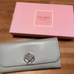 最終値下げ！kate spade ウサギデザイン 長財布 - メルカリ