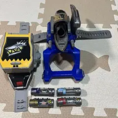 【キョウリュウジャー】変身ガントレット ガブリチェンジャー、獣電モバックルセット