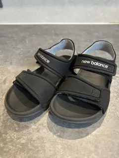 【15cm】New Balance キッズサンダル ブラックのサムネイル