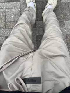 ESSENTIALS FEAR OF GOD ナイロンパンツ ベージュ Mのサムネイル