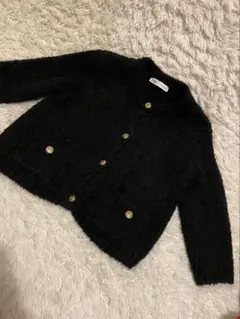 ZARAゴールドボタンニットカーディガン