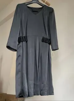 【新品】foundfles ネイビーグレー Vネック　サテン　ワンピース 長袖