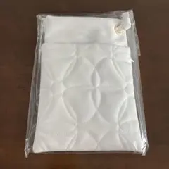 ホワイト キルティング スマホショルダーバッグのサムネイル
