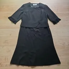☆SOIR BENIR☆ブラックフォーマルワンピース☆美品大きいサイズ１７☆