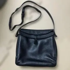 DECO ブラックレザー ショルダーバッグ