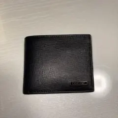 【5000円で即決】Calvin Klein ブラック 二つ折り財布
