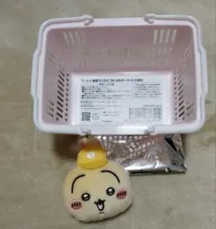 ちいかわマーケット ノベルティ おかおバッジ うさぎ　ミニカゴ