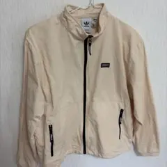 adidas ナイロンジャケット ベージュ