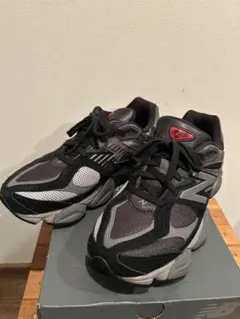 ニューバランスU9060BLKのサムネイル