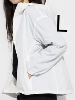 ☆新品☆ UNIQLO ポケッタブルUVカットパーカ オフホワイト Lサイズ