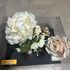 ホワイトフラワーとピンクローズ髪飾り2個セット