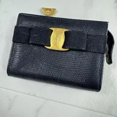サルヴァトーレフェラガモ ミニポーチ ヴァラリボン リザード 黒