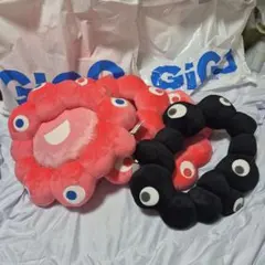 GiGO限定ミャクミャク なりきりクッション2 ピンク　オマケ黒